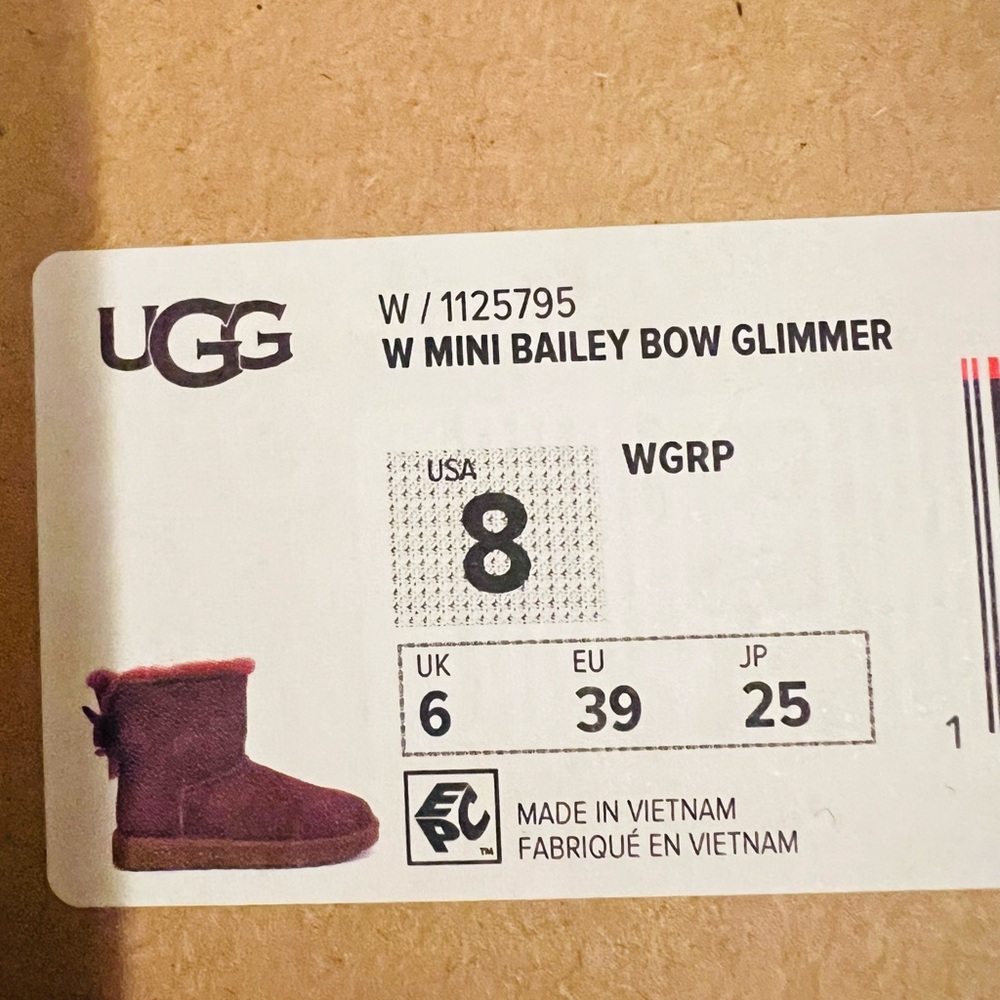 UGG Bailey Bow Shimmer Shearling Boots SZ-8 New - Picture 3 of 3